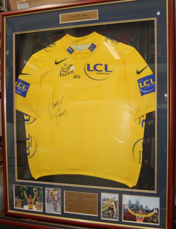 Cadel Evans Yellow jersey - Tour De France limited edition 141