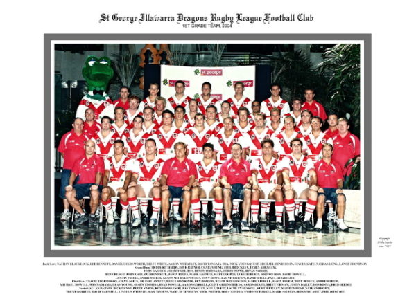 St George Illawarra Dragons 2004 team photo