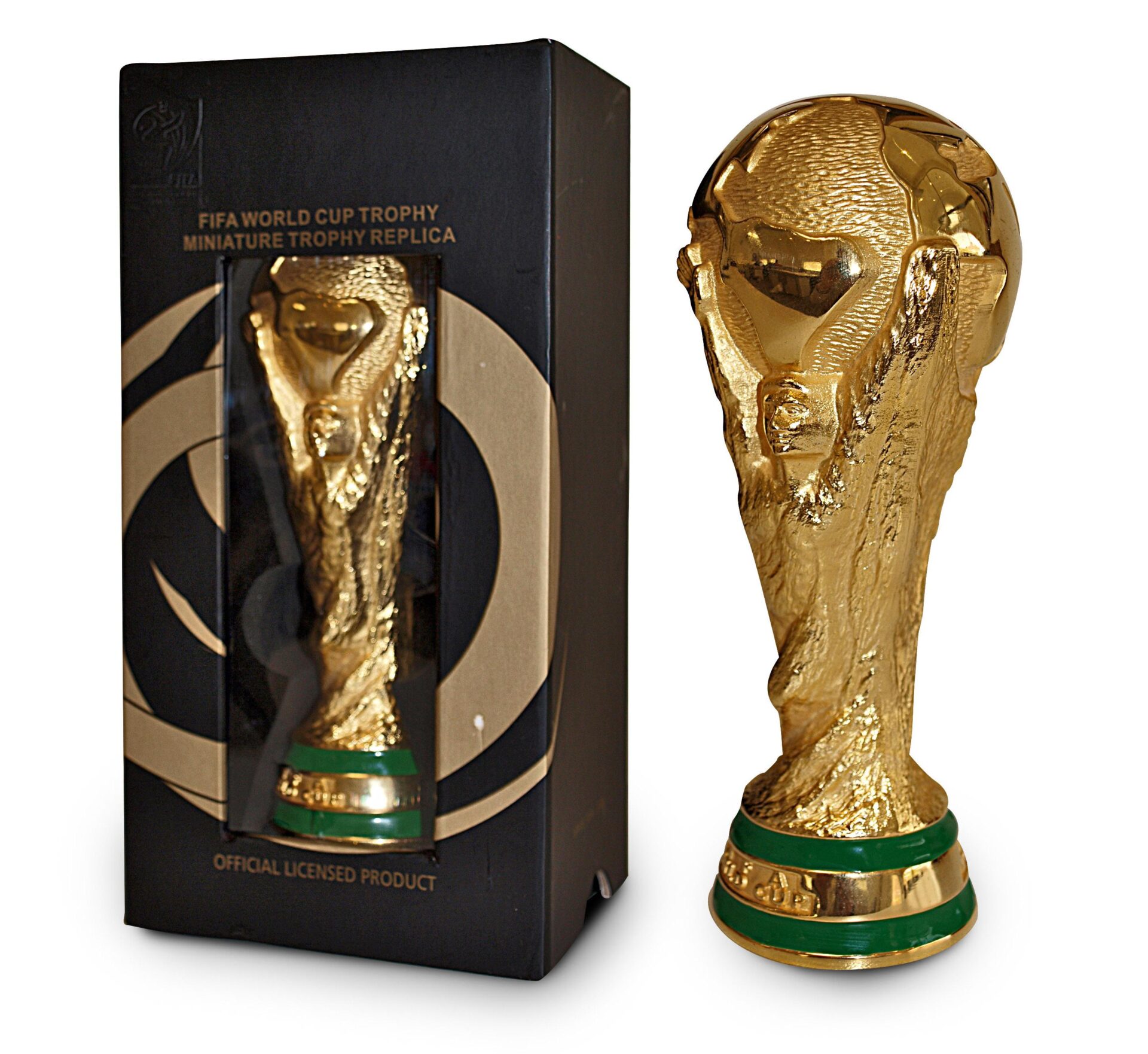 Купить Кубок Чемпионата Мира По Футболу 2025